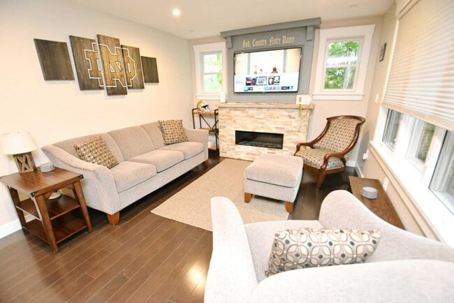 property at 1012 N Lawrence St