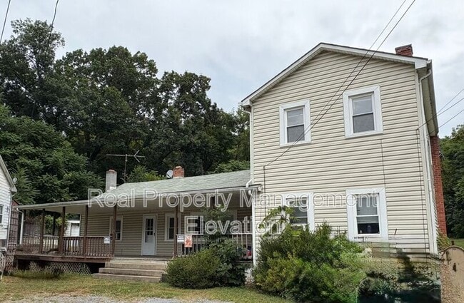 property at 386 Round Hill Rd