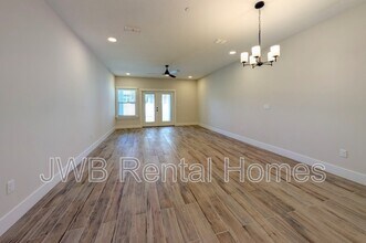 335 5th Ave S in Jacksonville Beach, FL - Building Photo - Building Photo