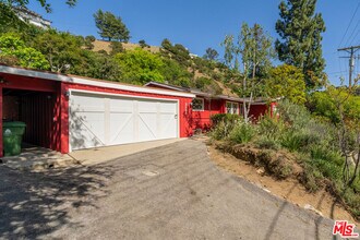2524 Laurel Pass Ave in Los Angeles, CA - Building Photo - Building Photo