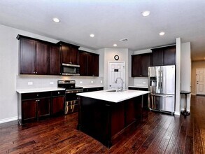 128 Flexus Ln in Liberty Hill, TX - Building Photo - Building Photo