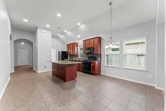 1426 Kallie Hills Ln in Spring, TX - Building Photo - Building Photo