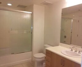 1101 S Main St, Unit 1101 S Main Street 421 in Milpitas, CA - Foto de edificio - Building Photo