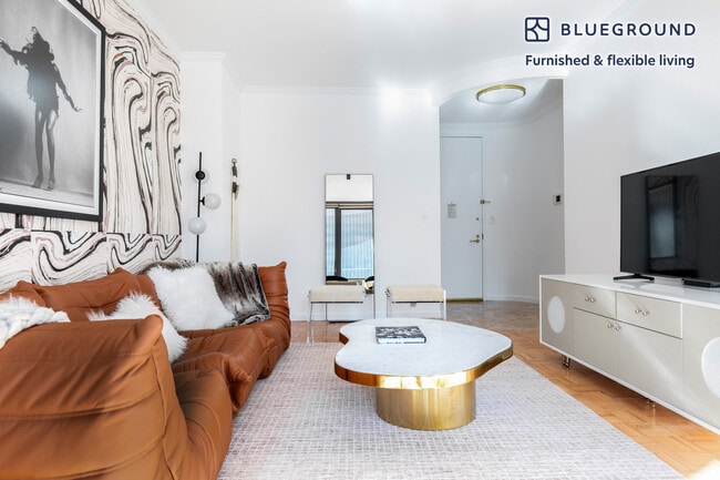 150 E 57th St in New York, NY - Building Photo - Building Photo