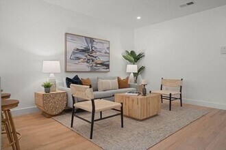 52 Withington St in Boston, MA - Building Photo - Building Photo