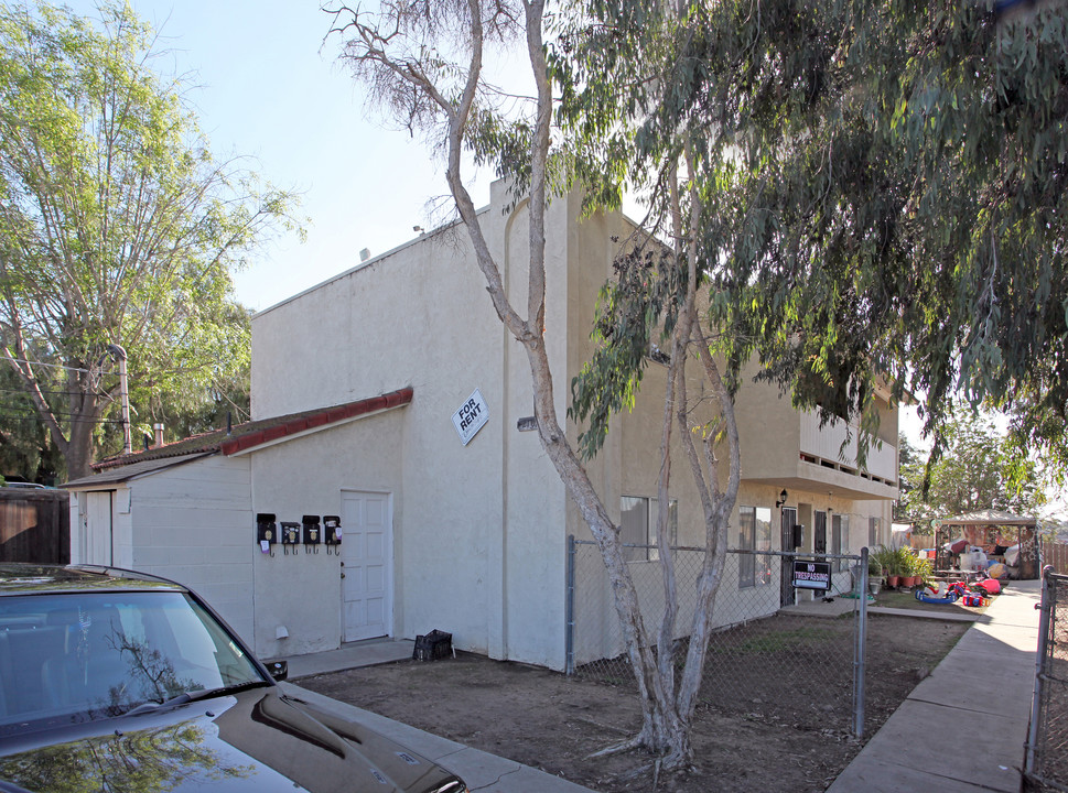 2102 E 5th St in National City, CA - Building Photo