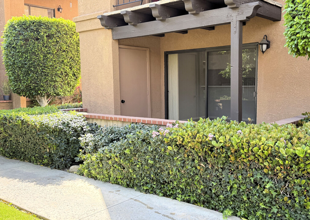 291 E Mel Ave, Unit 310 in Palm Springs, CA - Foto de edificio