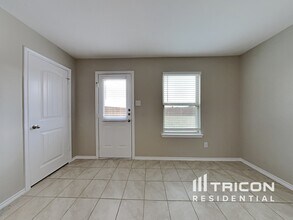 2628 Gains Mill Dr in Fort Worth, TX - Building Photo - Building Photo