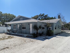 2221 & 2217 51st in Gulfport, FL - Building Photo - Building Photo