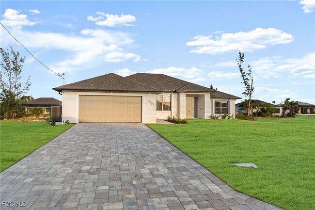 2359 NW 38th Ave in Cape Coral, FL - Building Photo - Building Photo