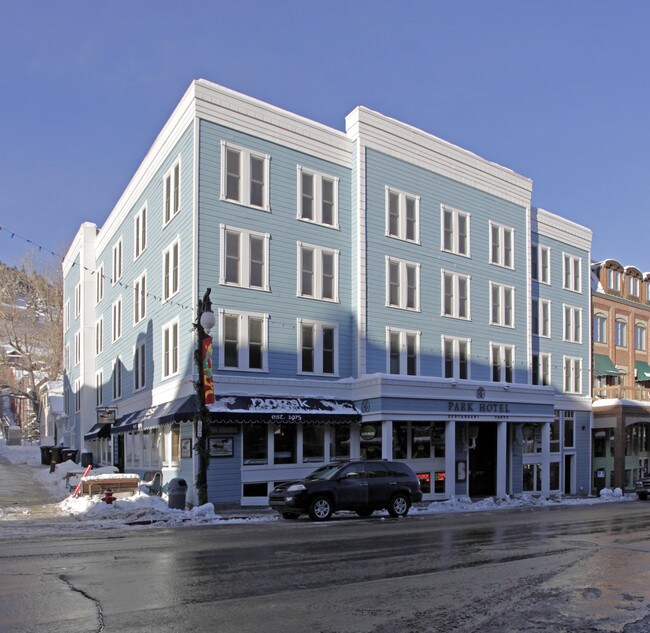 605 Main St