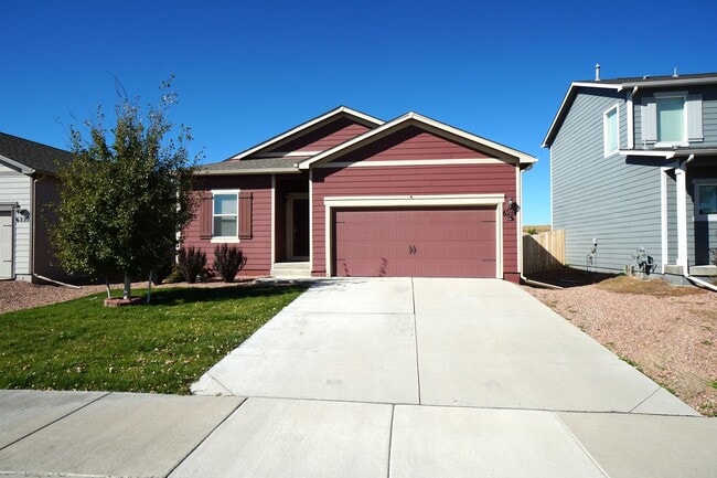 6214 Meadowbank Ln in Colorado Springs, CO - Building Photo - Building Photo