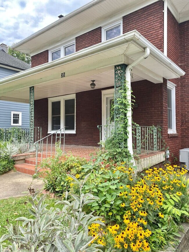 35 Melrose Ave in Asheville, NC - Building Photo - Building Photo