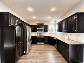 12490 Charlotte St in Kansas City, MO - Building Photo - Building Photo