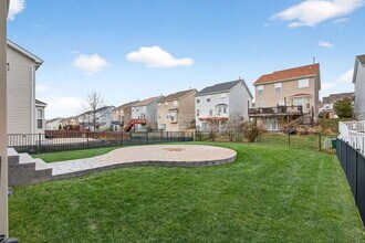 425 Spring Trce in O'Fallon, MO - Building Photo - Building Photo