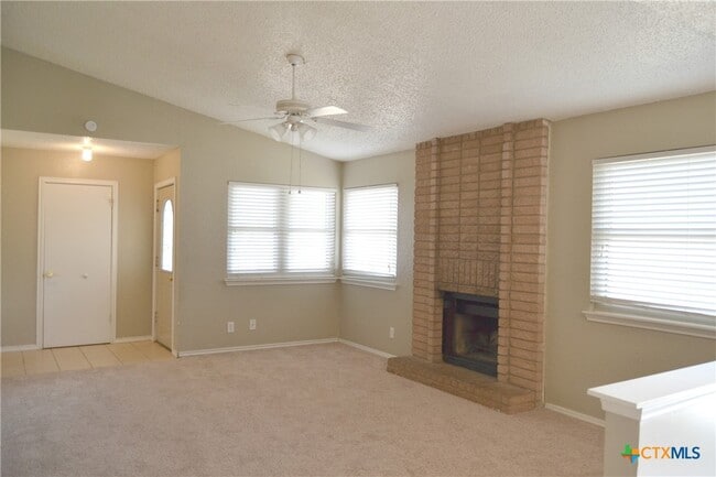 2214 Carousel Dr in Killeen, TX - Building Photo - Building Photo
