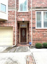 4330 Holland Ave in Dallas, TX - Foto de edificio - Building Photo