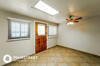 5533 S Santa Cruz Ave in Tucson, AZ - Building Photo - Building Photo