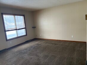 1107 7th St N in St. Cloud, MN - Building Photo - Building Photo