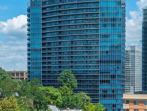 1881 N Nash St, Unit Unit 409 in Arlington, VA - Building Photo - Building Photo