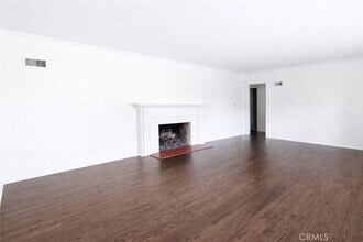 18 Woodland Ln in Arcadia, CA - Foto de edificio - Building Photo