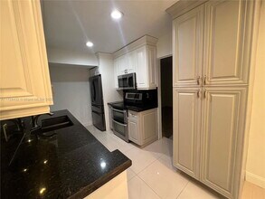 4576 SW 139th Ct in Miami, FL - Building Photo - Building Photo