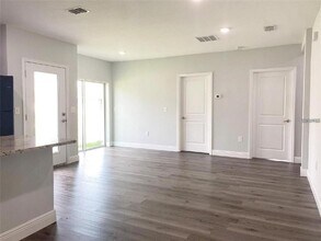 1030 NW 57th Ct in Ocala, FL - Building Photo - Building Photo