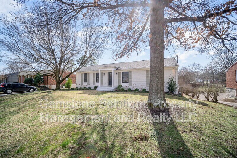 413 Lynn Dr in Nashville, TN - Foto de edificio