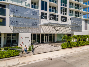 321 At Water's Edge in Fort Lauderdale, FL - Building Photo - Building Photo