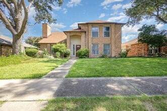 2019 Lavaca Trail in Carrollton, TX - Building Photo - Building Photo