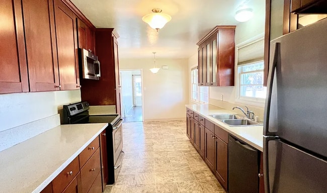 894 Harrison St in Santa Clara, CA - Building Photo - Building Photo