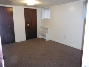 1005 Broad Ave NW-Unit -100 in Canton, OH - Building Photo - Building Photo