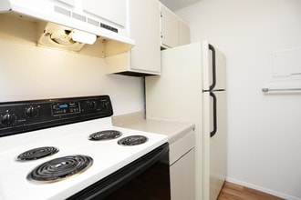 Peppertree Apartments in Kalamazoo, MI - Foto de edificio - Interior Photo