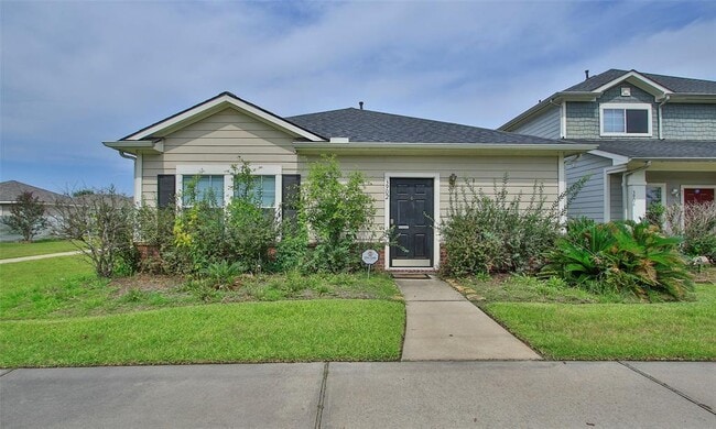 property at 3902 Mossy Pl Ln