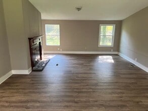 6185 Leigh Ln in Gainesville, GA - Building Photo - Building Photo