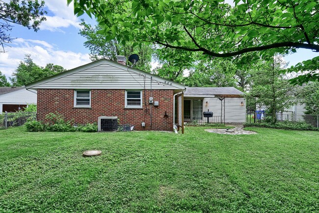 20 St Benedict Ln in Florissant, MO - Building Photo - Building Photo