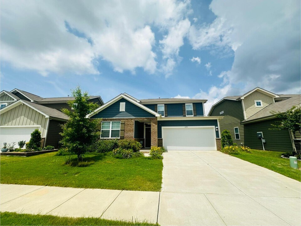 6010 Walkers Run Dr in Monroe, NC - Building Photo