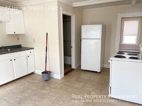 77 Union St in Somersworth, NH - Building Photo - Building Photo