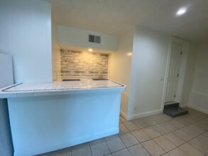 8000 Fairchild Ave in Los Angeles, CA - Building Photo - Building Photo