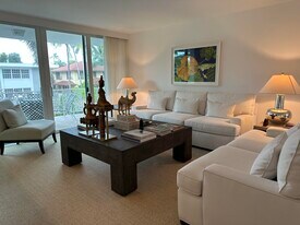 227 Australian Ave in Palm Beach, FL - Building Photo