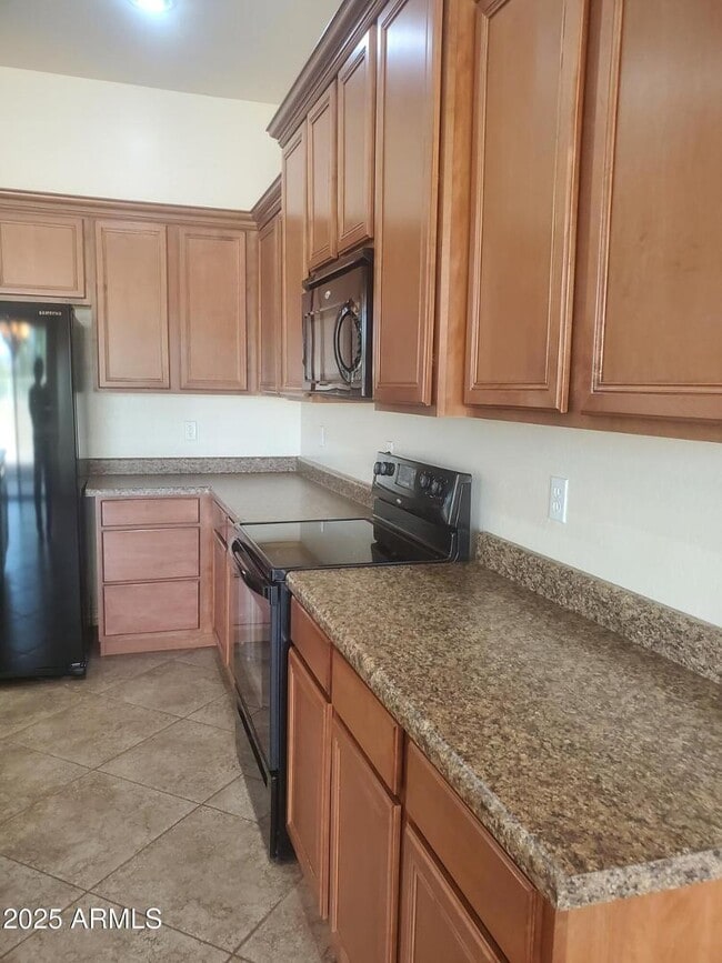 18188 W Paradise Ln in Surprise, AZ - Building Photo - Building Photo