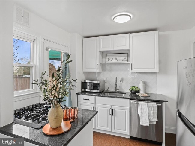 property at 2236 Arlington Terrace