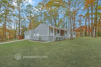 2463 Rockwood Way SW in Stone Mountain, GA - Building Photo - Building Photo