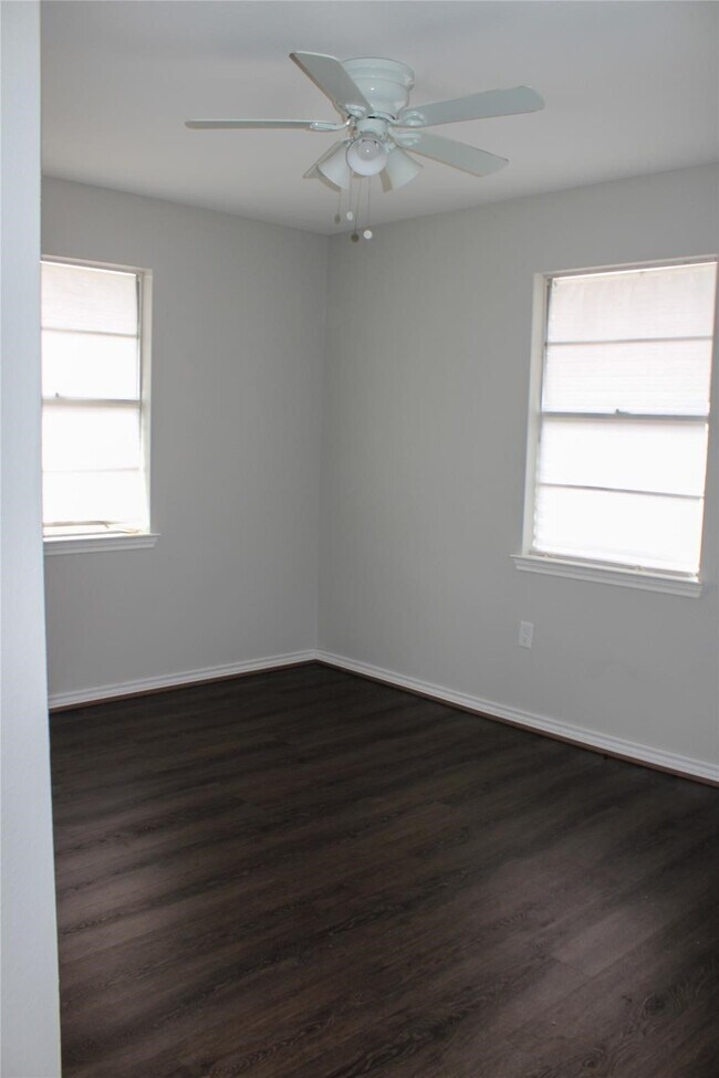 3901 Ave S in Galveston, TX - Building Photo - Building Photo