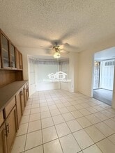 1011 E Renee Dr in Phoenix, AZ - Building Photo - Building Photo