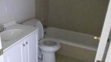 24 W Colorado Ave in Memphis, TN - Building Photo - Building Photo