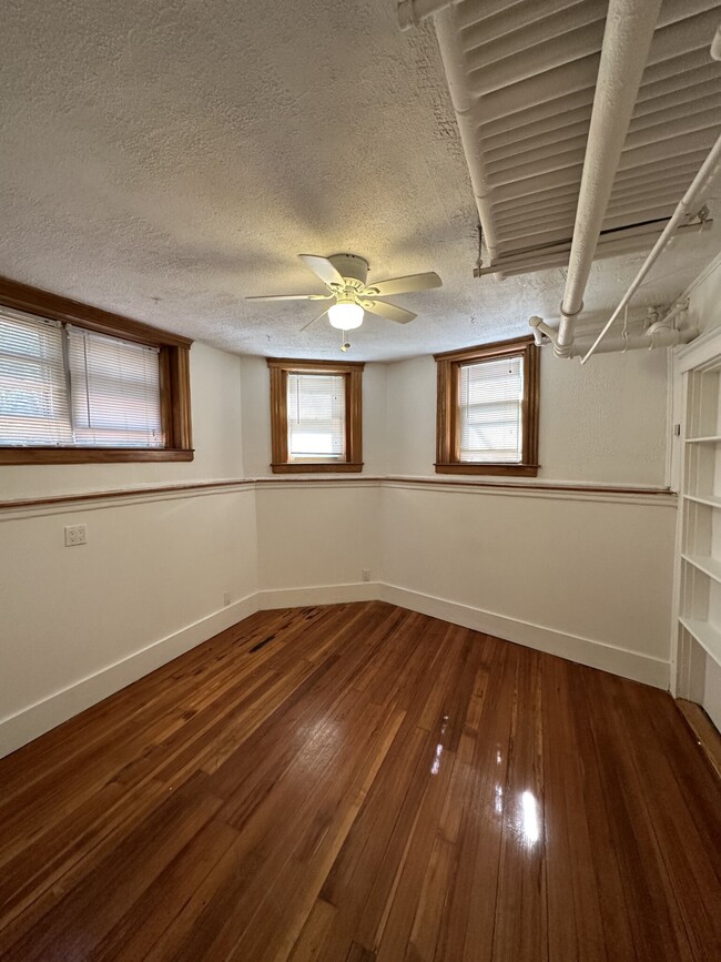 90 Hancock St, Unit B1 in Cambridge, MA - Building Photo - Building Photo