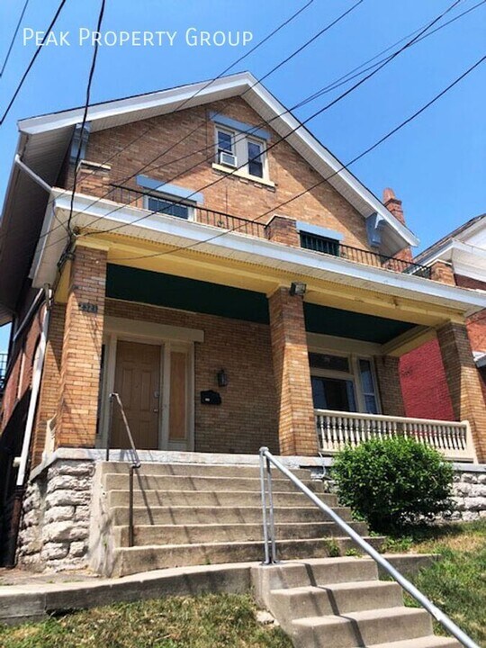 2321 Rohs St in Cincinnati, OH - Building Photo
