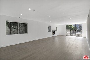 1616 Brockton Ave in Los Angeles, CA - Building Photo