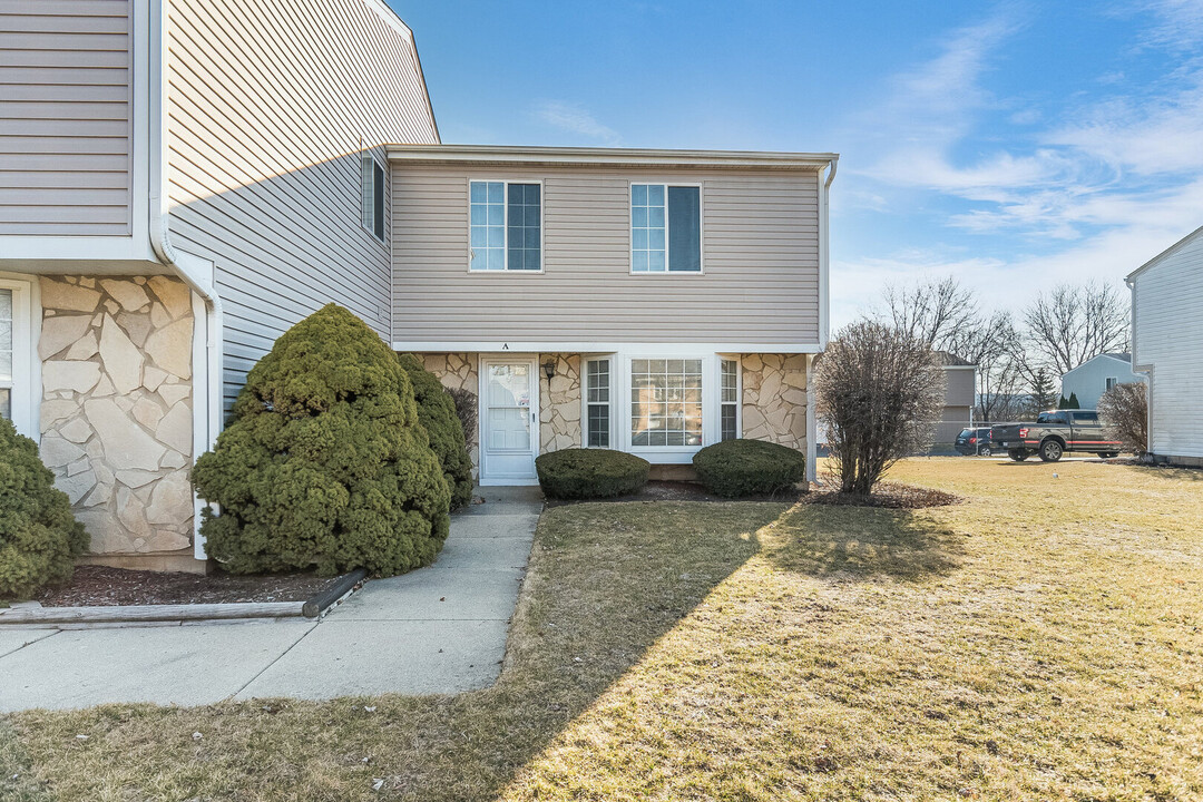 119 S Hale Ave in Bartlett, IL - Building Photo